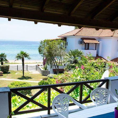 Alexger Beach Front Deluxe House Nikiti  Exteriér fotografie