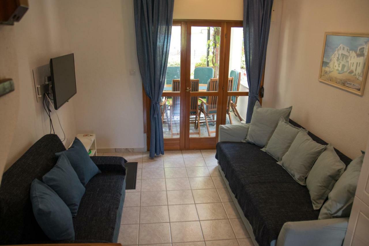 Alexger Beach Front Deluxe House Nikiti  Exteriér fotografie