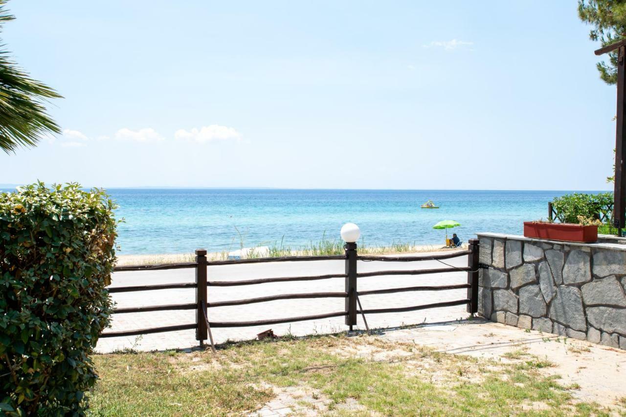 Alexger Beach Front Deluxe House Nikiti  Exteriér fotografie